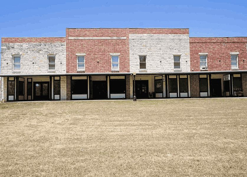 8-unit mixed use property with residential and retail
